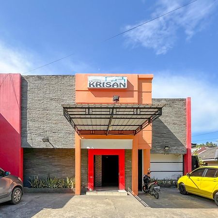 Reddoorz At Krisan Kendari Hotel Pulupanda Ngoại thất bức ảnh